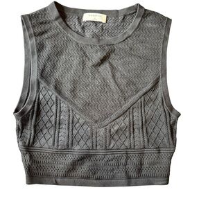 Babaton Aritzia sz Medium Pointelle Knit Black Sleeveless Crop Top Women’s
